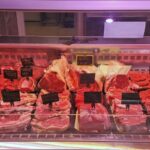 Tagli per bollito misto: guida del macellaio e brodo
