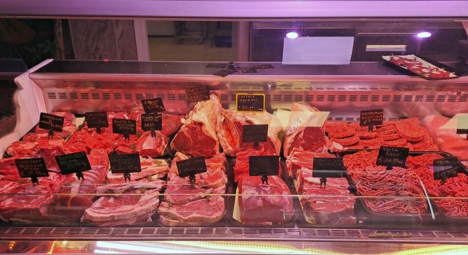Tagli per bollito misto: guida del macellaio e brodo